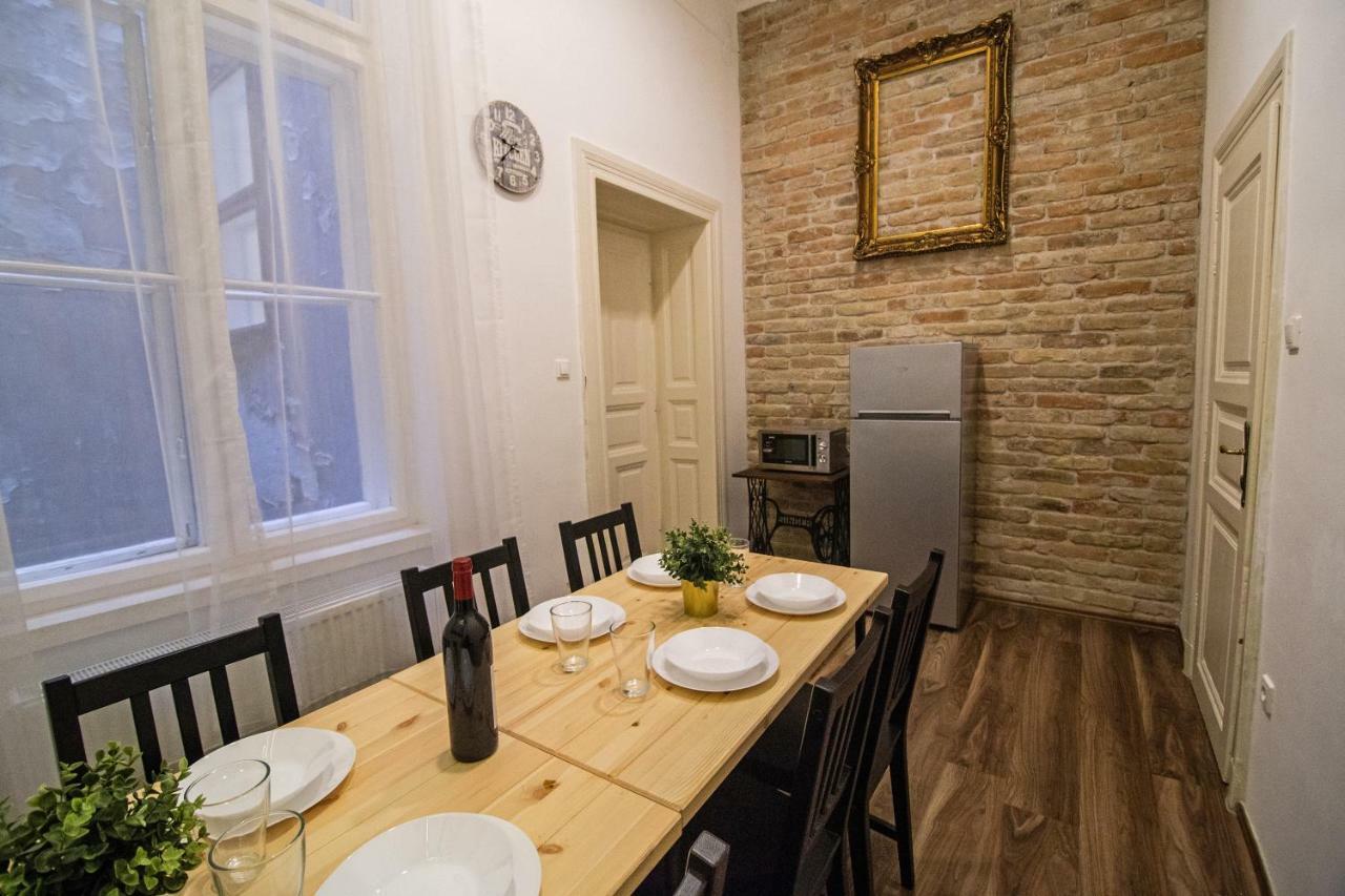 Cheerful And Cozy 2 Bedrooms 2 Bathrooms Apartment With Top Location Budapest Exterior foto